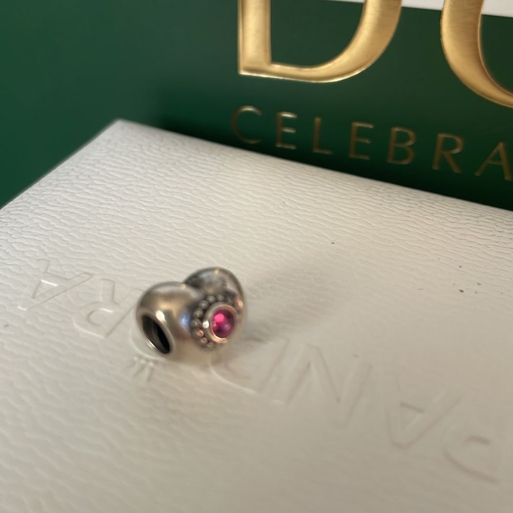 Pandora RARE Raspberry Rhodolite 790573RHL Treasured Heart Charm RETIRED - Picture 6 of 6